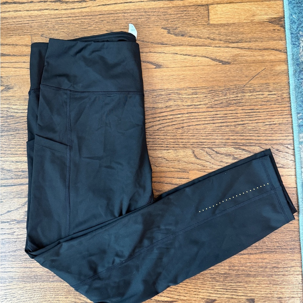 Lululemon Black Leggings swiftly tech with Side Pocket